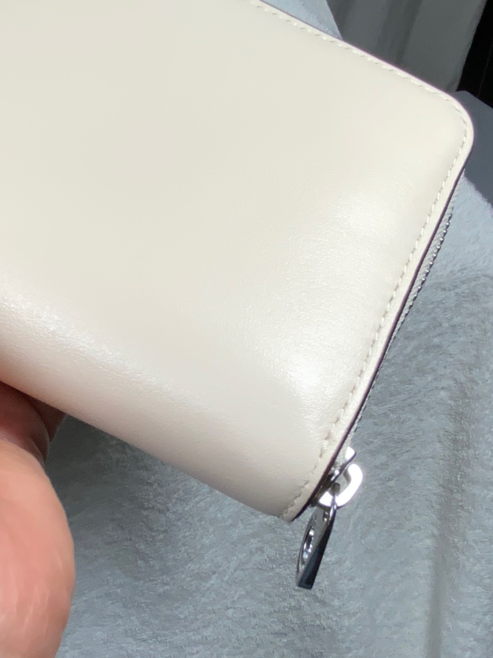 NWOT - Coach Cream Leather Zip around Wallet - Picture 11 of 15